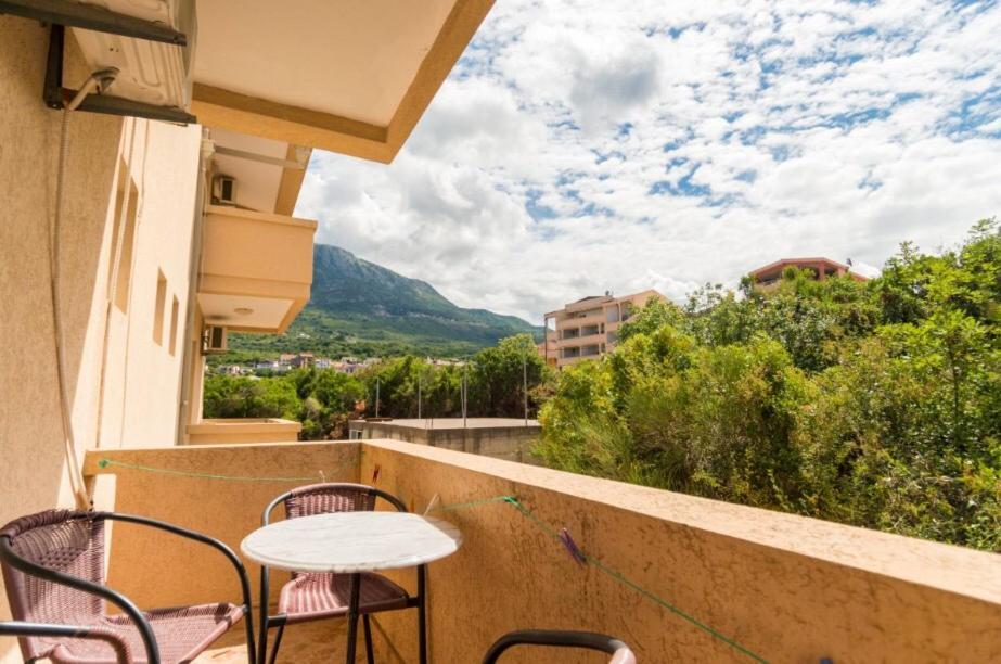 Apartmani Lasta Добра-Вода Экстерьер фото